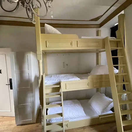 Hotel Rembrandt Square Center 3*