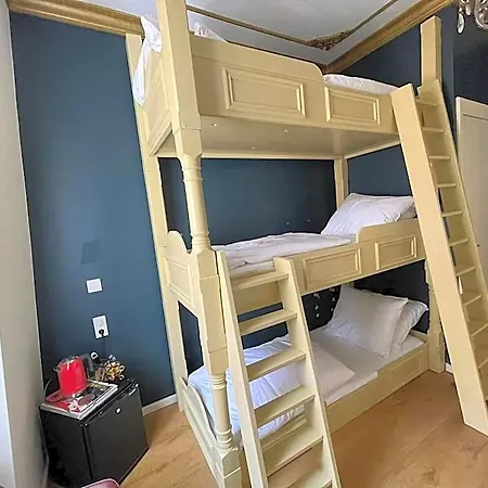 Amsterdam Rembrandt Square City Center Hotel 3*