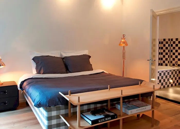 Rembrandt Square Center אמסטרדם