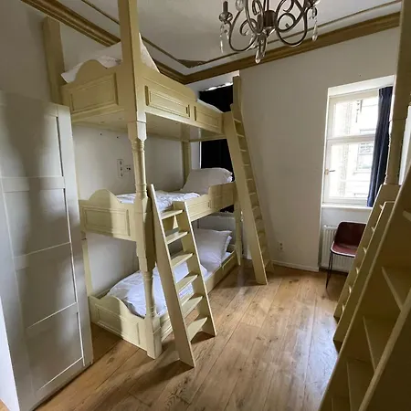 Rembrandt Square Center Ξενοδοχείο 3*