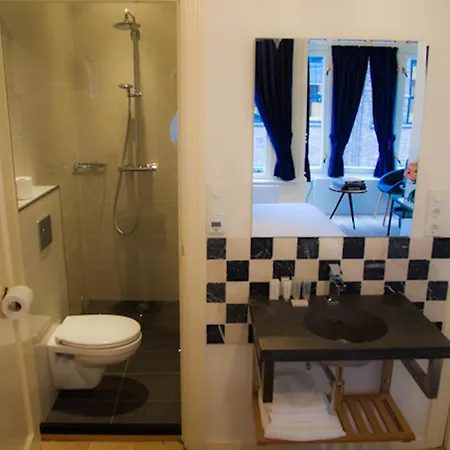 فندق Rembrandt Square Center 3*